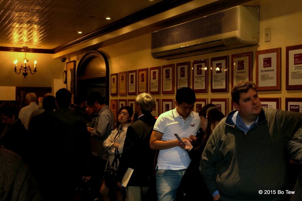 The never ending line. These are people who have a reservation but just waiting to get their table. Look at the wall of Zagat ratings.